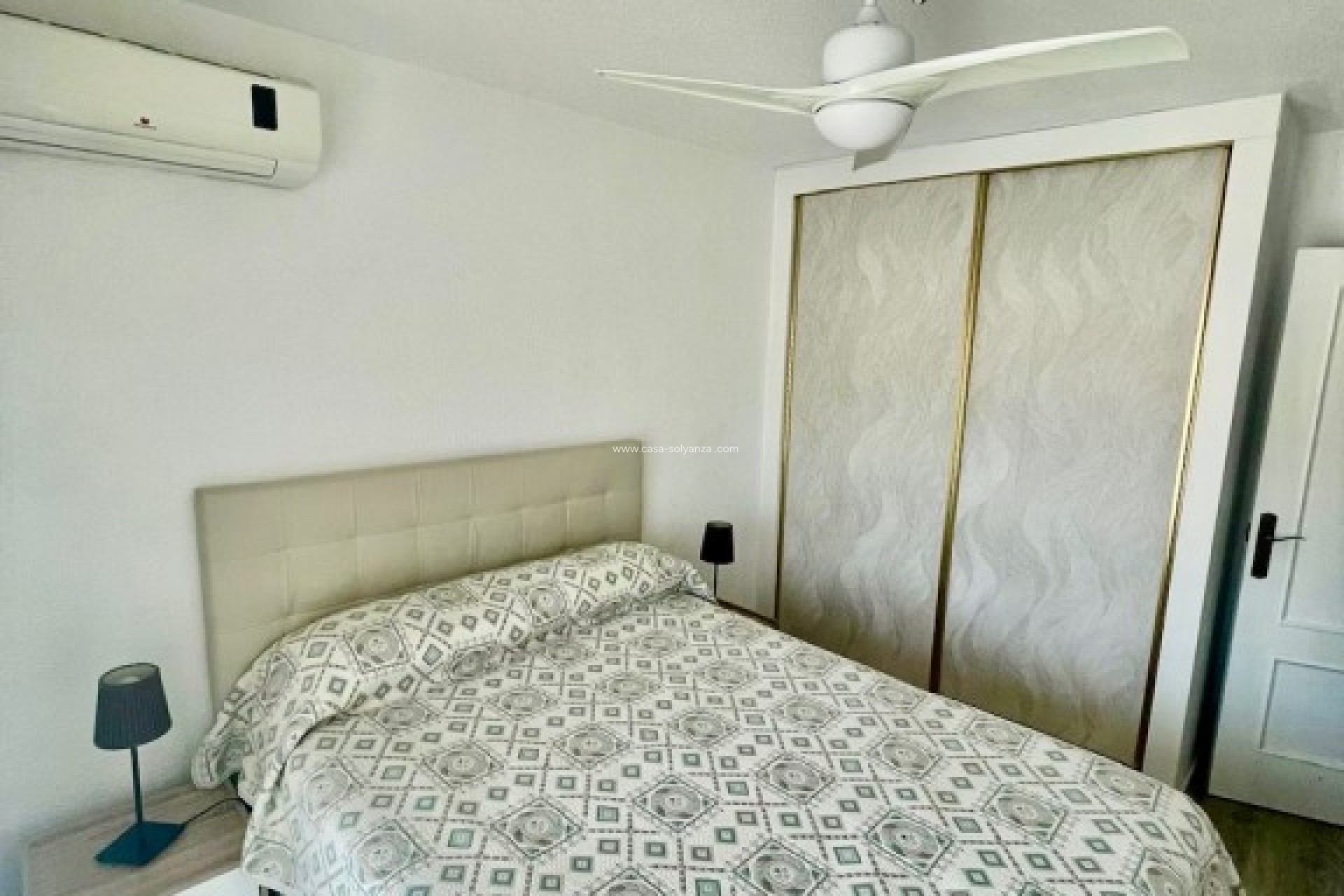 Herverkoop - Herenhuis - Aquilas