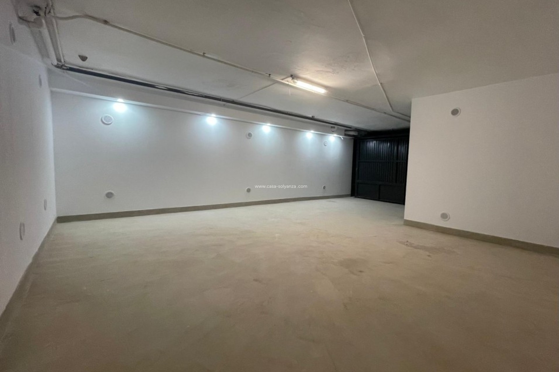 Herverkoop - Herenhuis - Aquilas