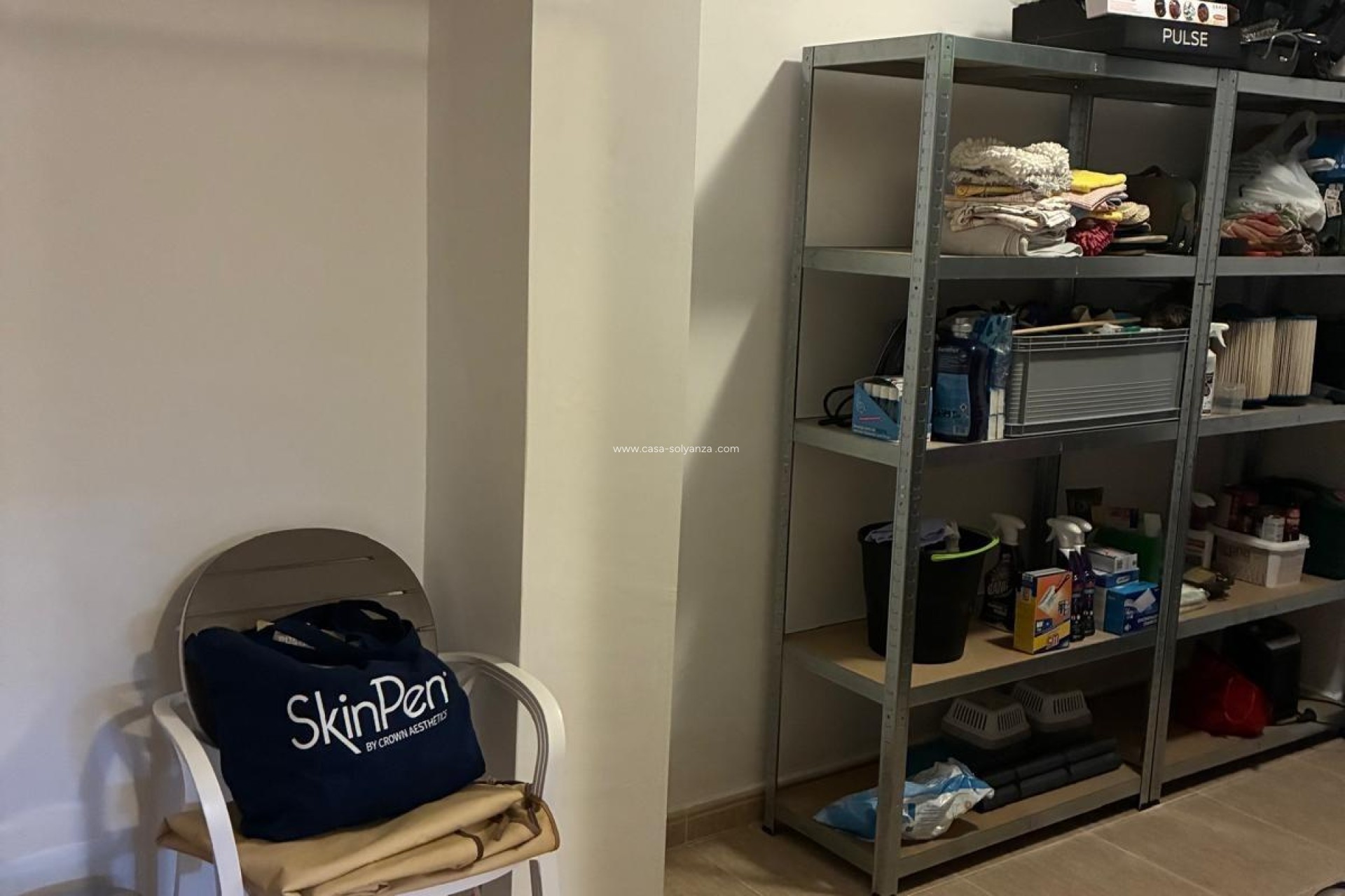 Herverkoop - Herenhuis - Avileses - Jerónimo Y Avileses