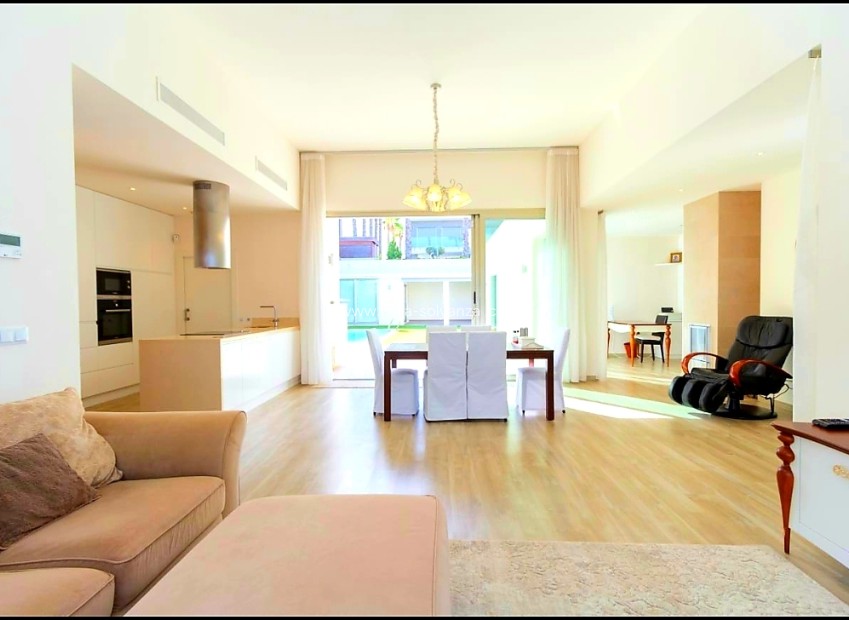 Herverkoop - Herenhuis - Benijofar - Costa Blanca