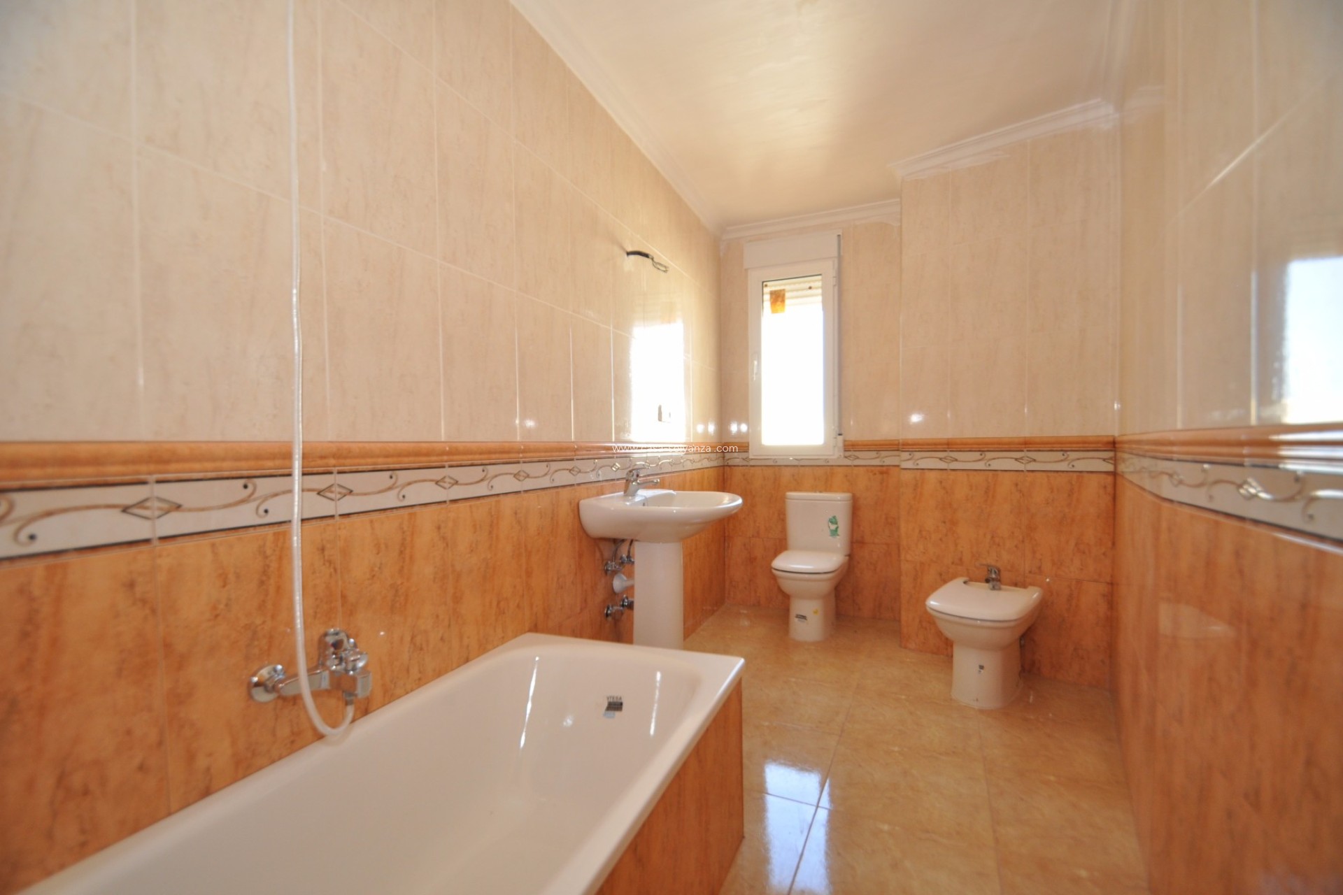 Herverkoop - Herenhuis - Ibi - Costa Blanca