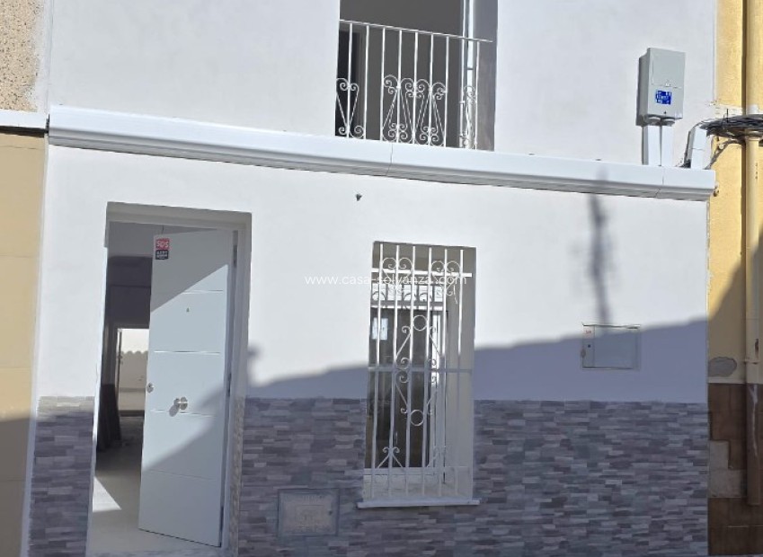 Herverkoop - Herenhuis - Pinoso - Inland