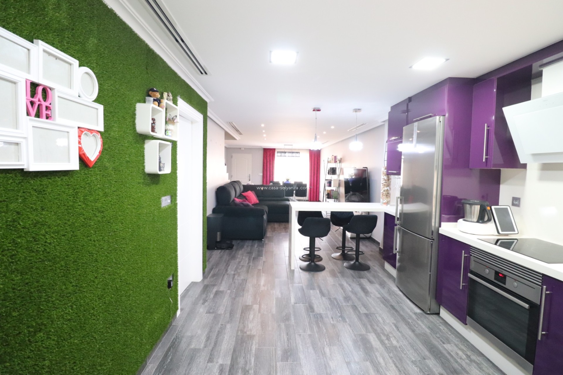 Herverkoop - Herenhuis - Redovan - Redovan - Town