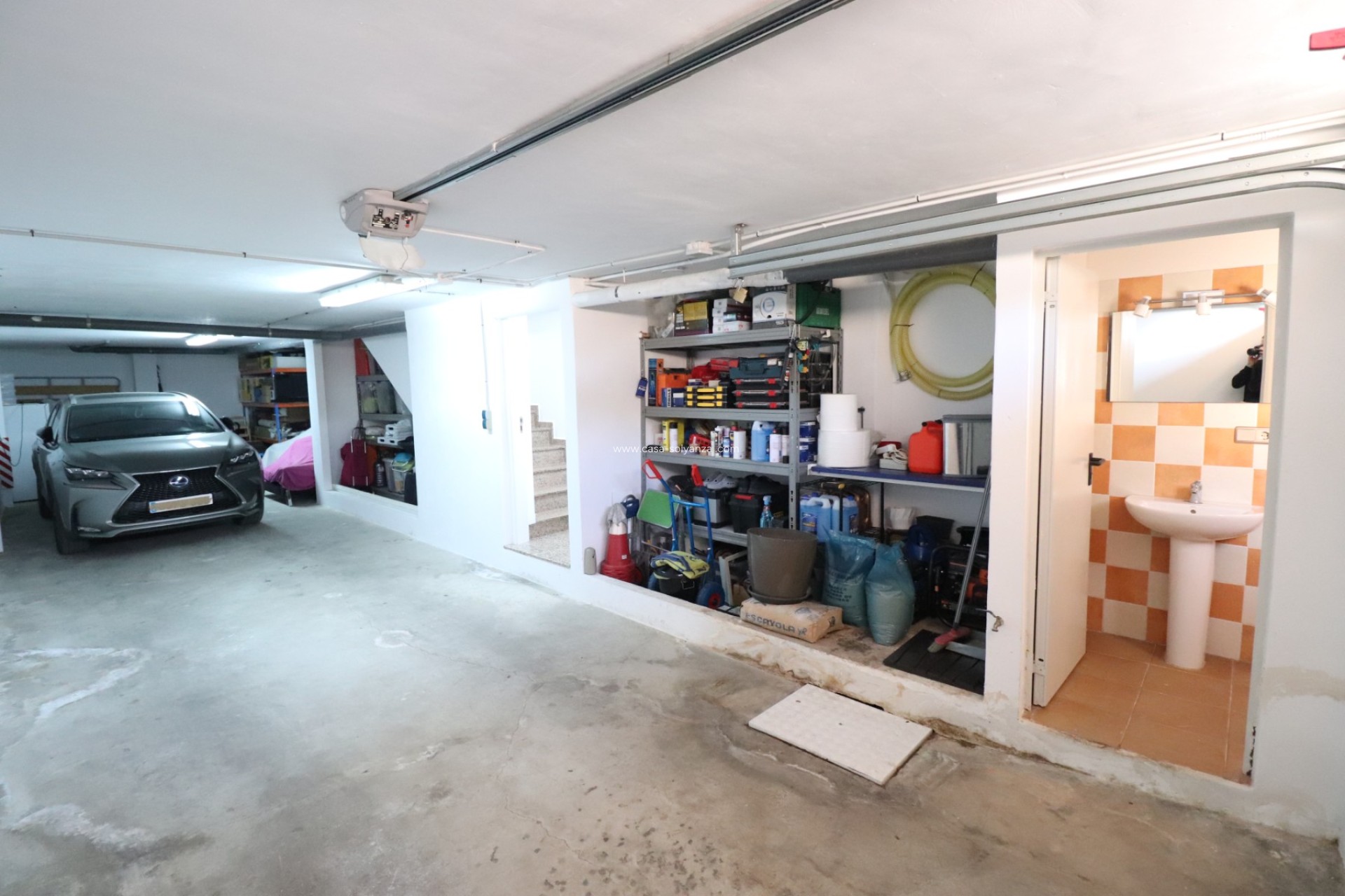 Herverkoop - Herenhuis - Redovan - Redovan - Town