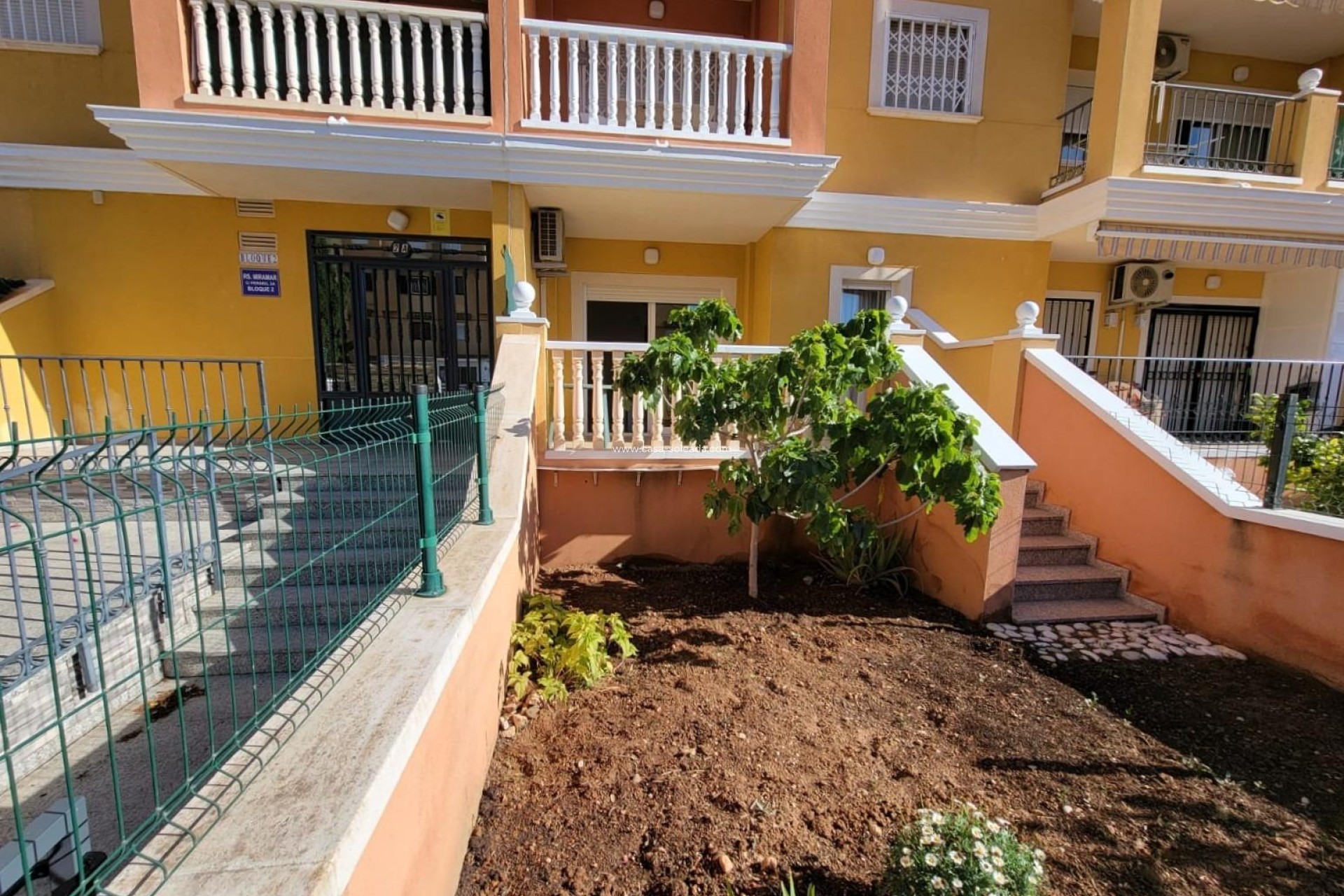 Herverkoop - Herenhuis - Torrevieja - Aguas nuevas