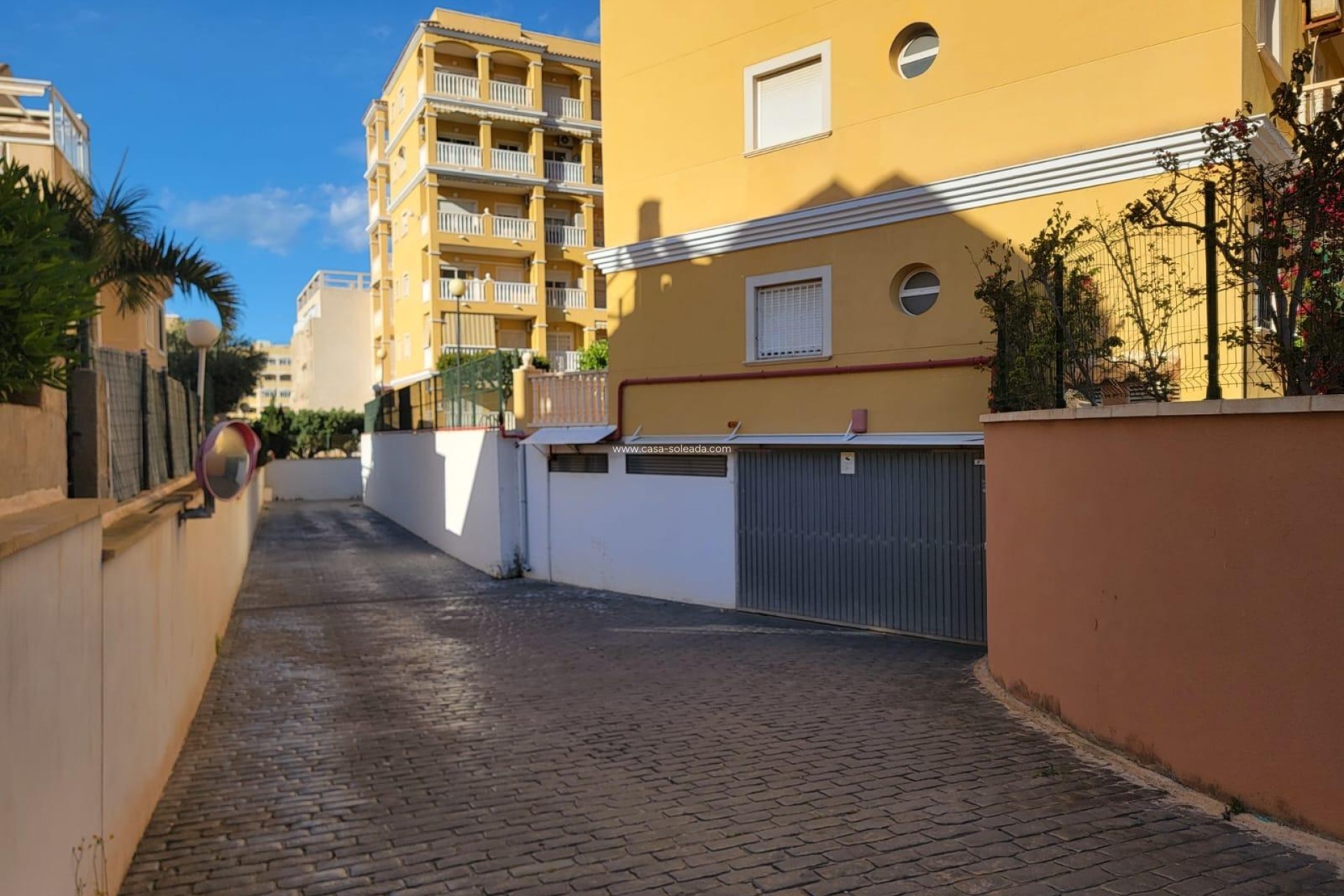 Herverkoop - Herenhuis - Torrevieja - Aguas nuevas
