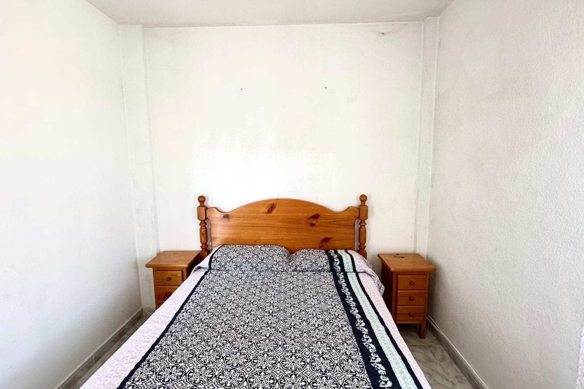 Herverkoop - Herenhuis - Torrevieja - Carrefour