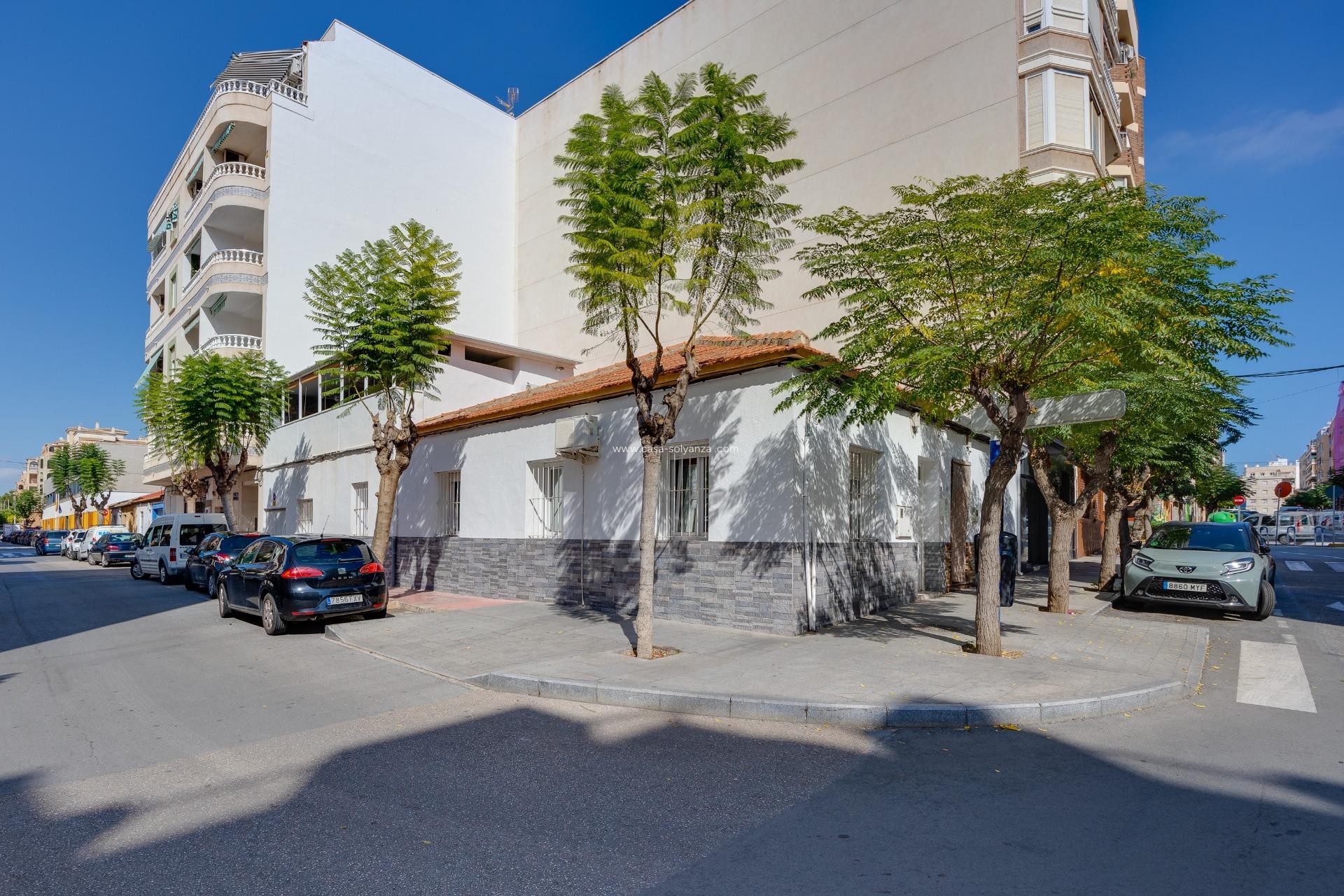 Herverkoop - Herenhuis - Torrevieja - Center