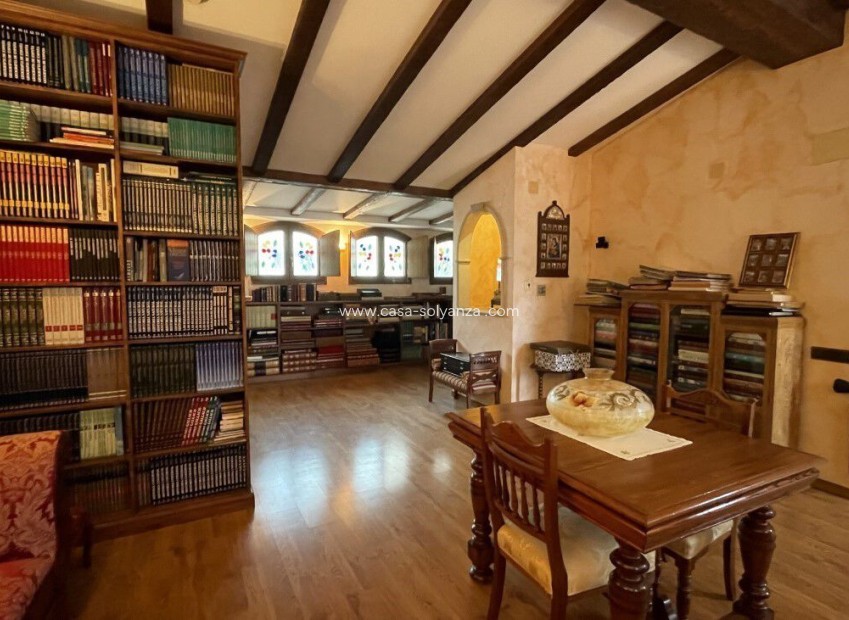 Herverkoop - Herenhuis - Torrevieja - Costa Blanca