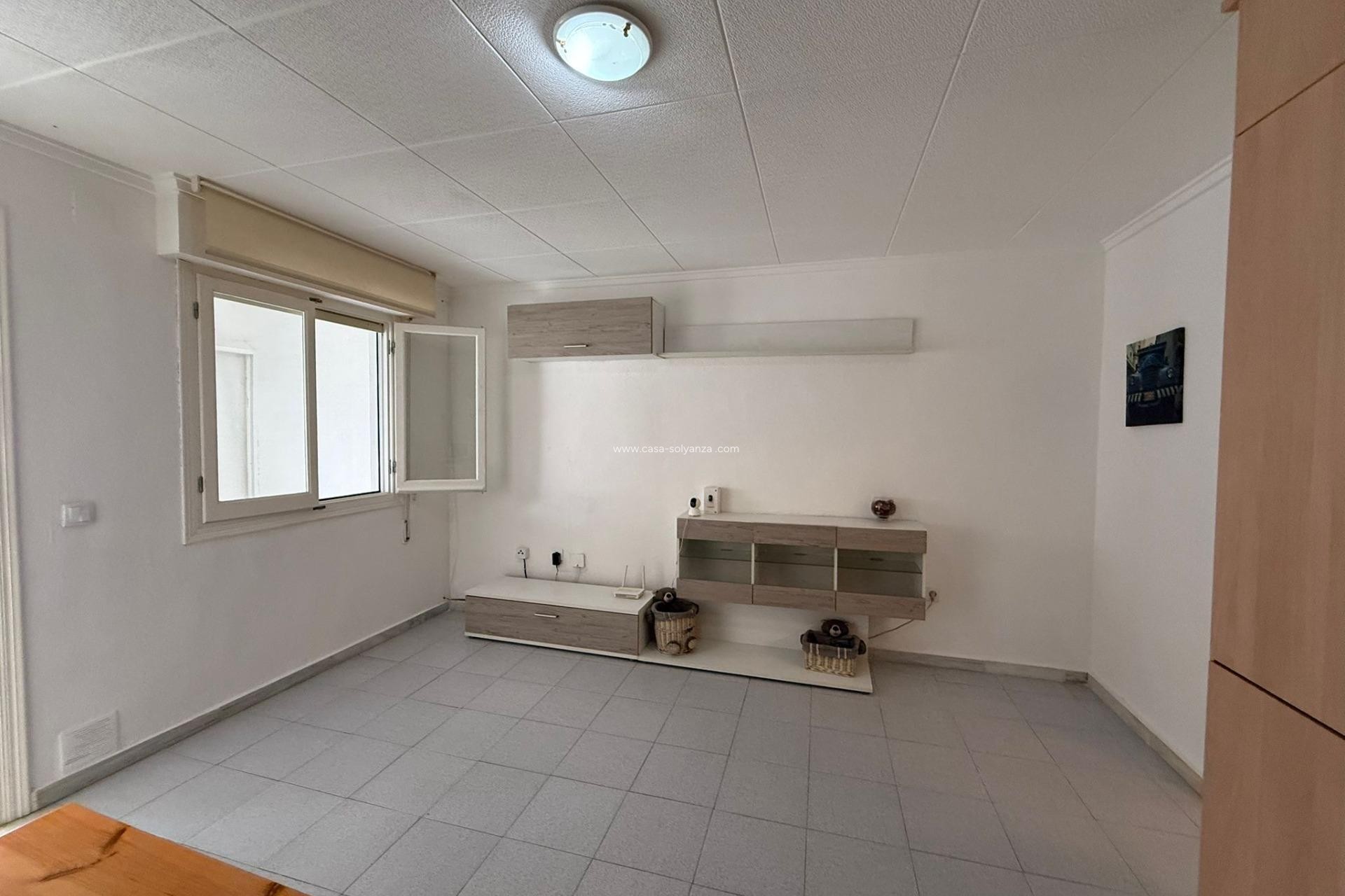 Herverkoop - Herenhuis - Torrevieja - La Siesta