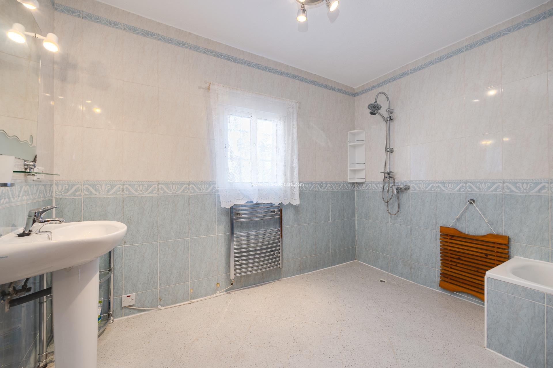 Herverkoop - Herenhuis - Torrevieja - Los Balcones