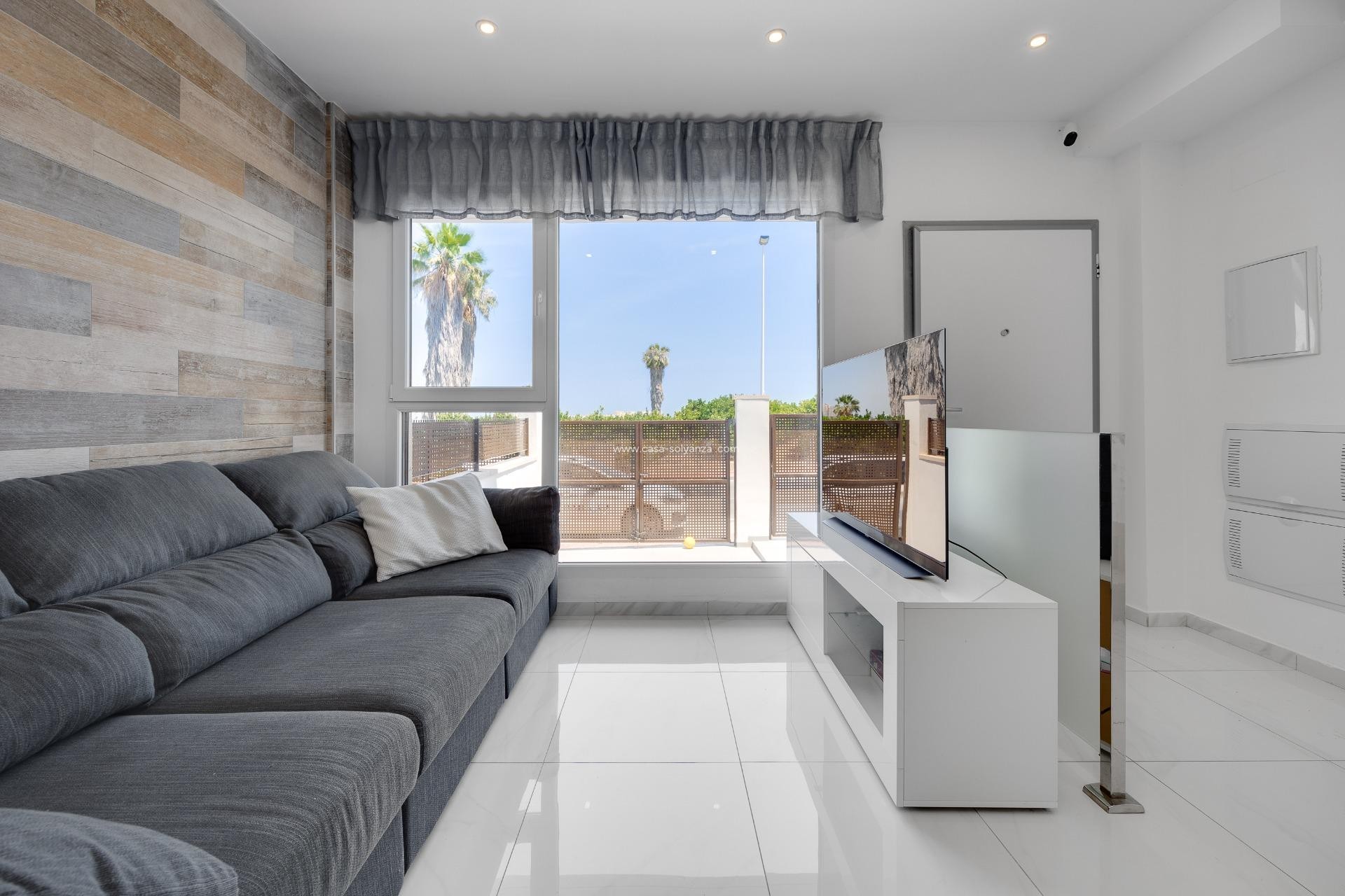 Herverkoop - Herenhuis - Torrevieja - Los Balcones