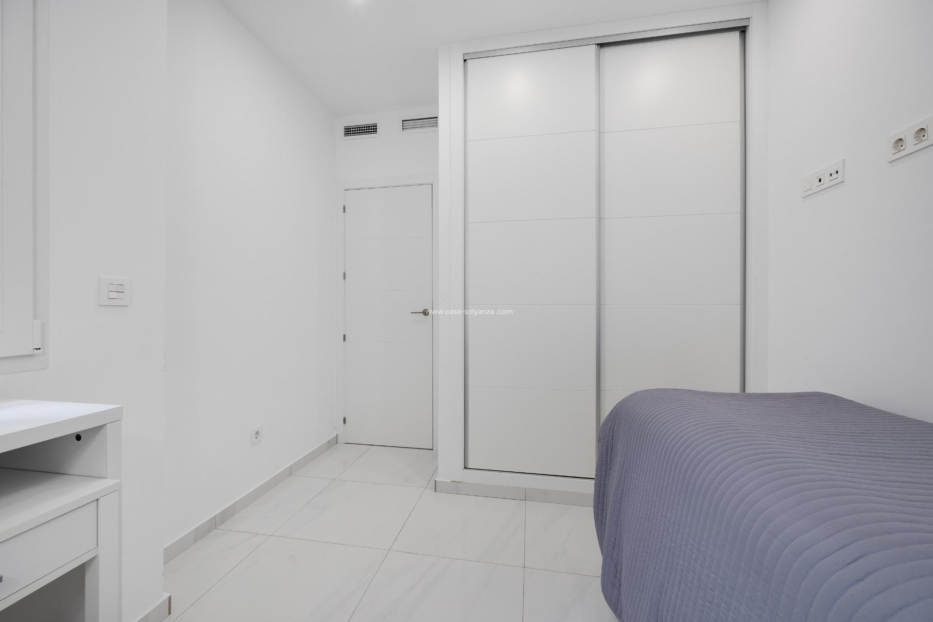 Herverkoop - Herenhuis - Torrevieja - Los Balcones