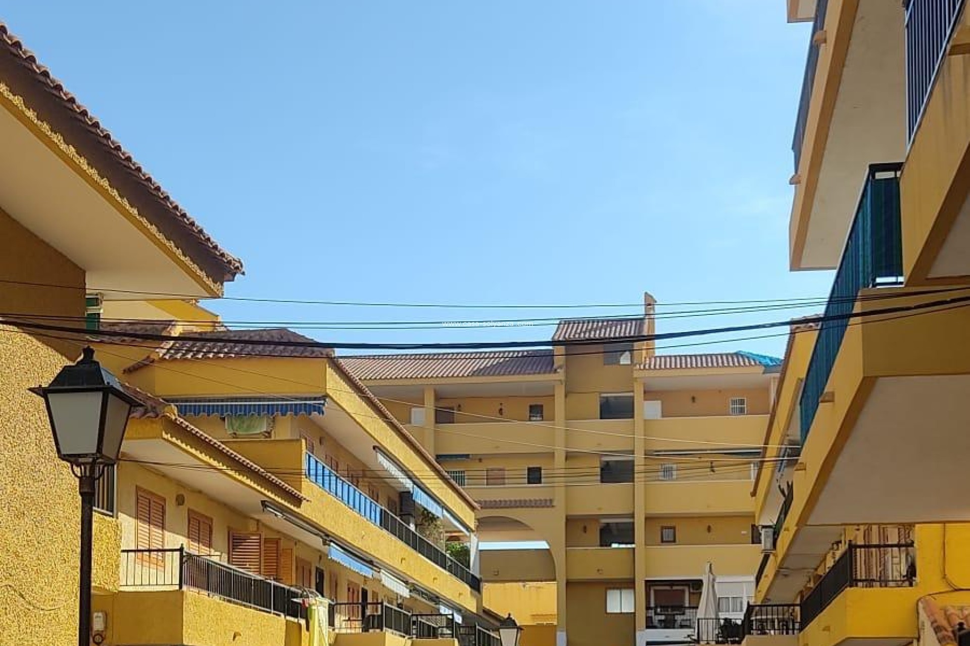 Herverkoop - Herenhuis - Torrevieja - Los Europeos