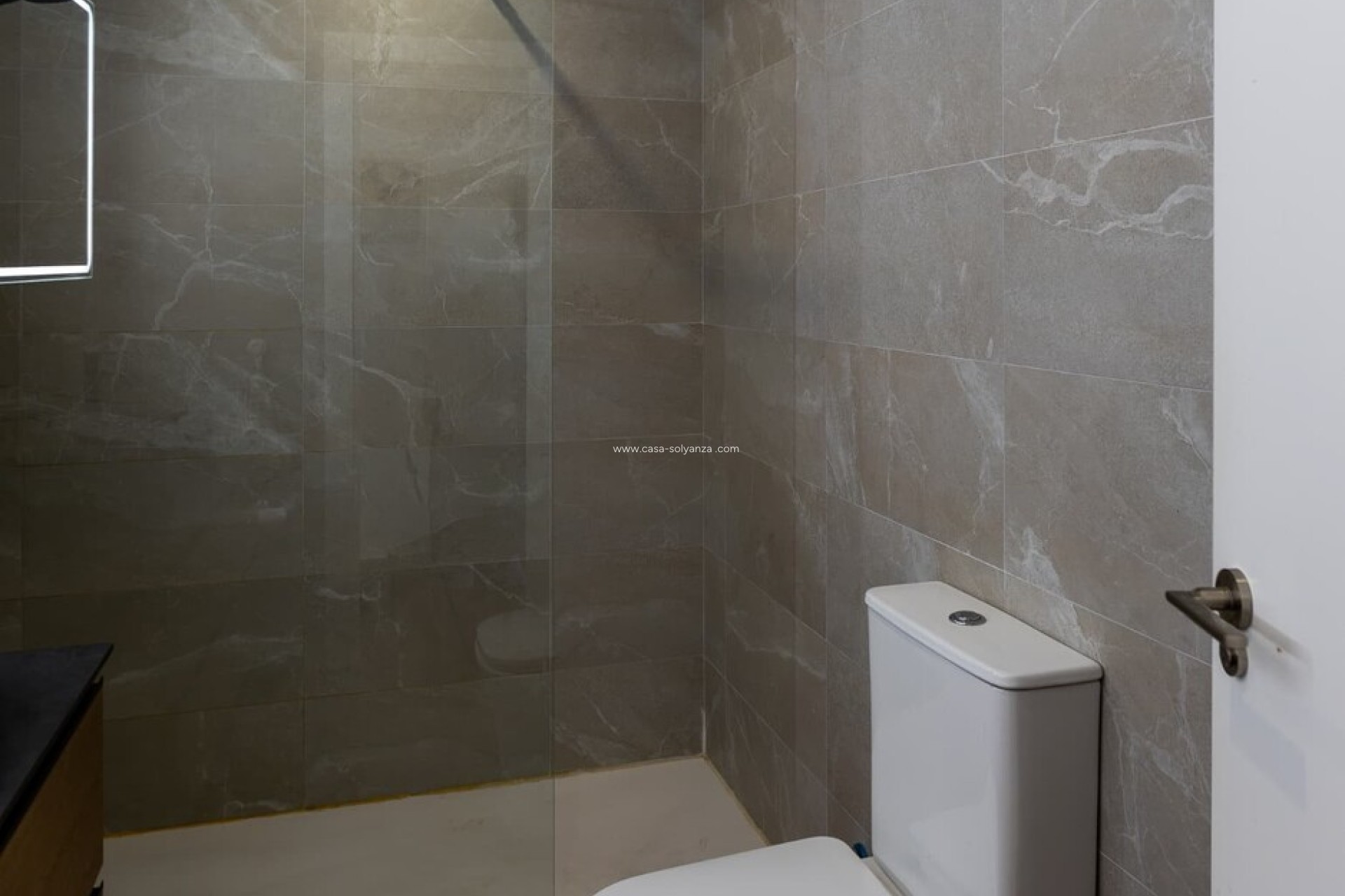 Herverkoop - Herenhuis - Torrevieja