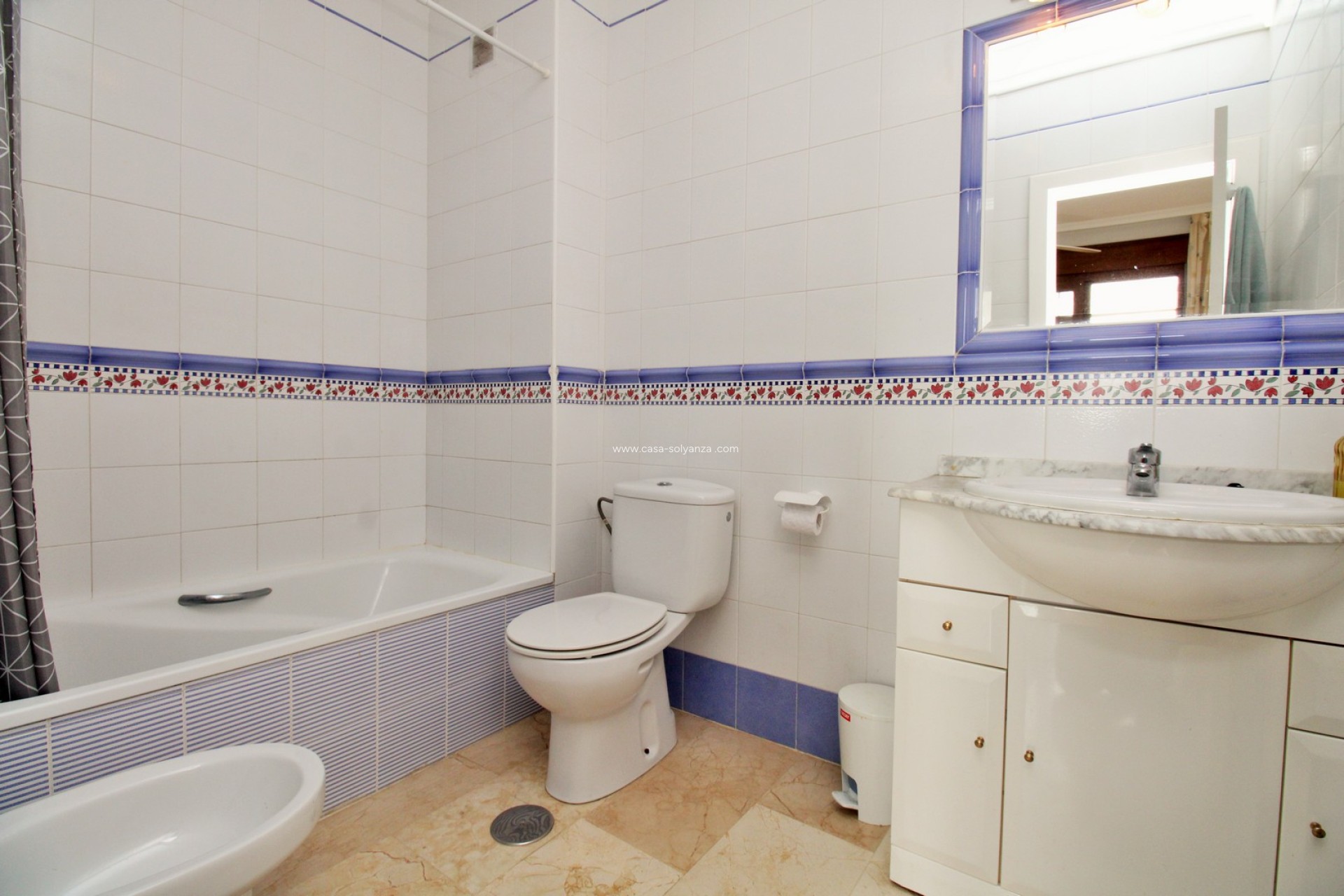 Herverkoop - Herenhuis - Villamartin - PAU 8