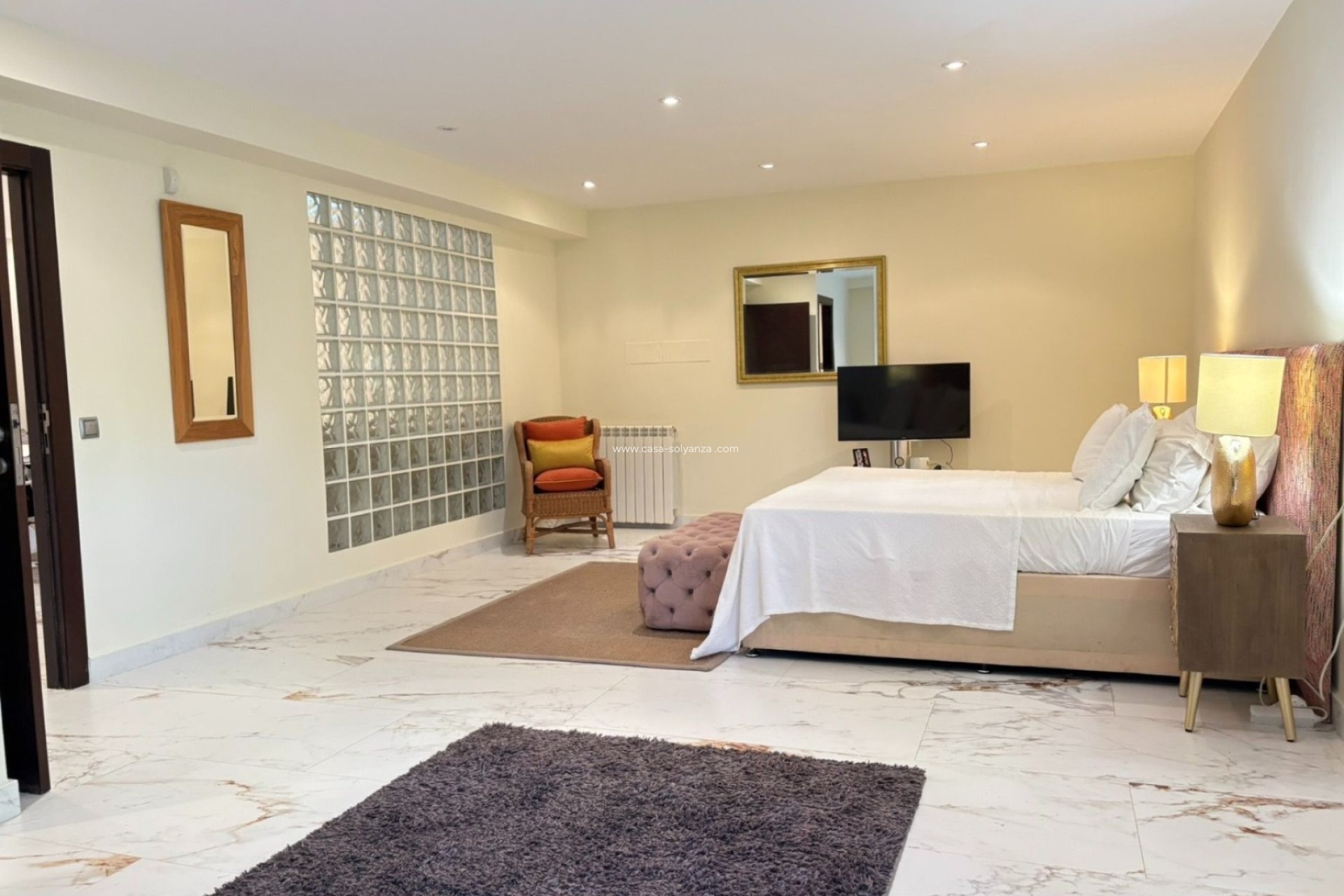 Herverkoop - Independent villa - Alcayna
