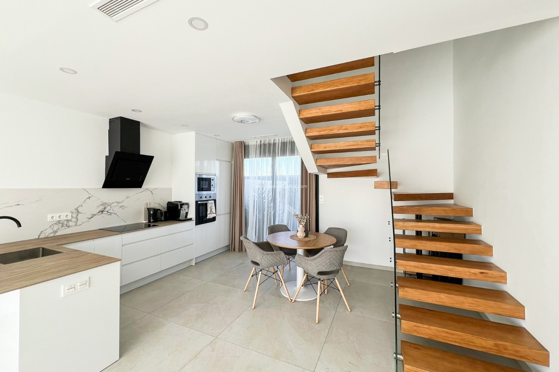 Herverkoop - Independent villa - Benijofar