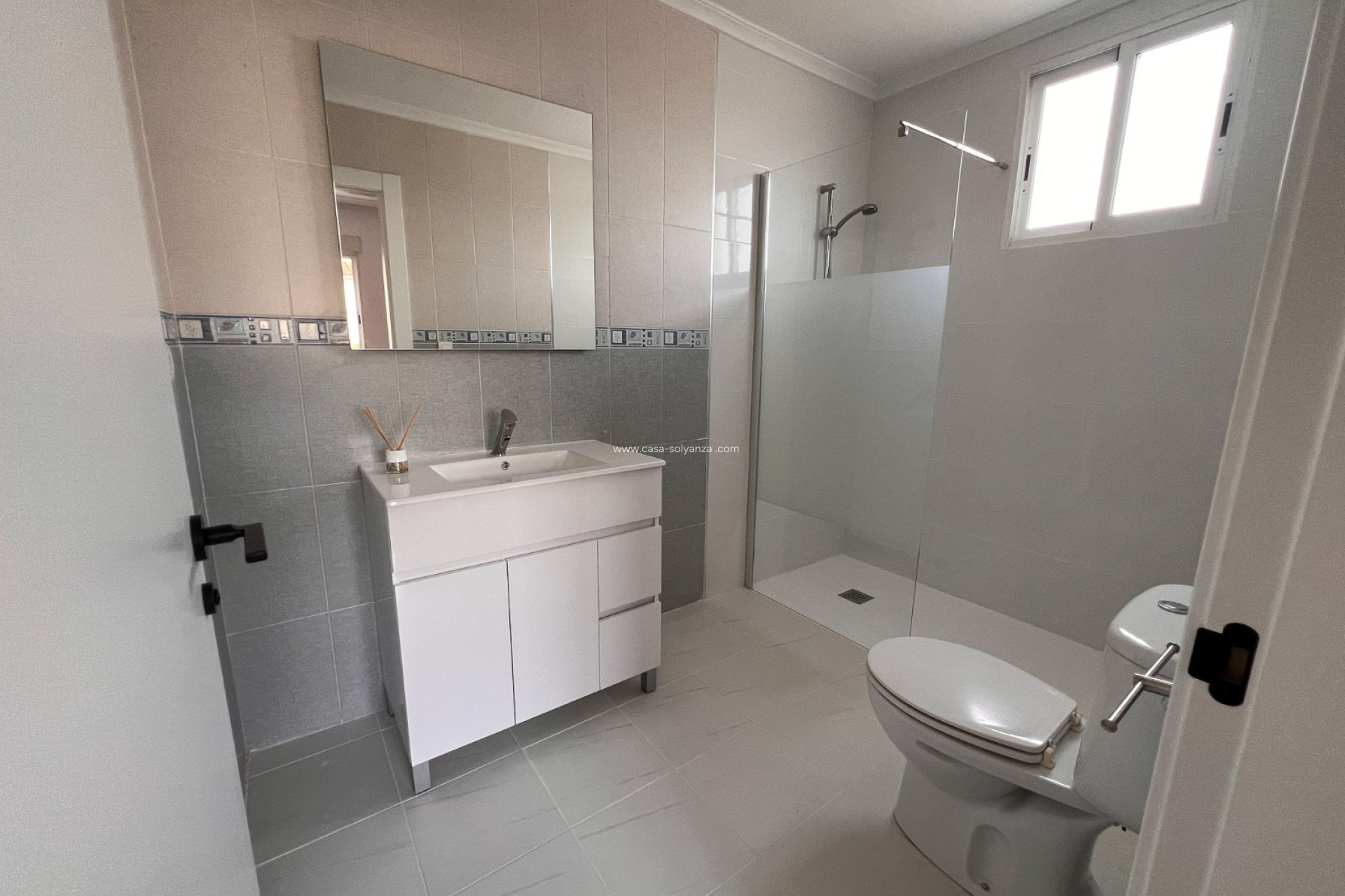 Herverkoop - Independent villa - Dolores