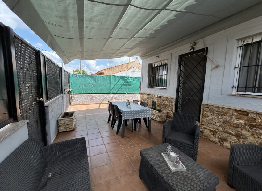 Herverkoop - Independent villa - Los Urrutias
