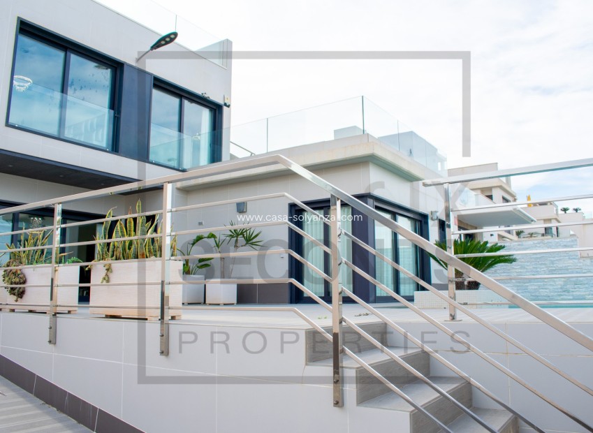 Herverkoop - Independent villa - San Miguel de Salinas - Urbanizaciones