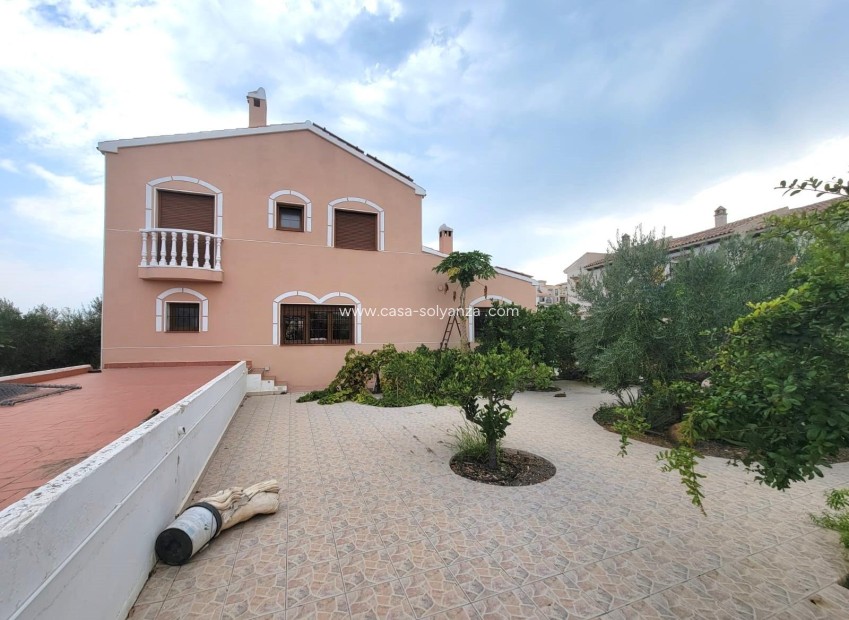 Herverkoop - Independent villa - Torrevieja - Aguas nuevas