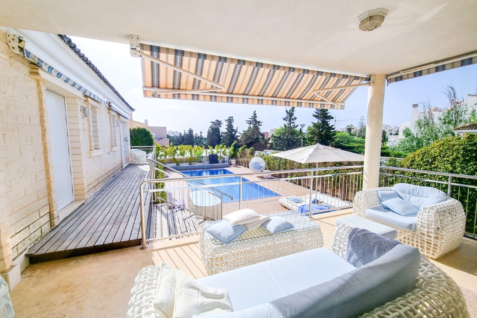 Herverkoop - Independent villa - Torrevieja - La Mata