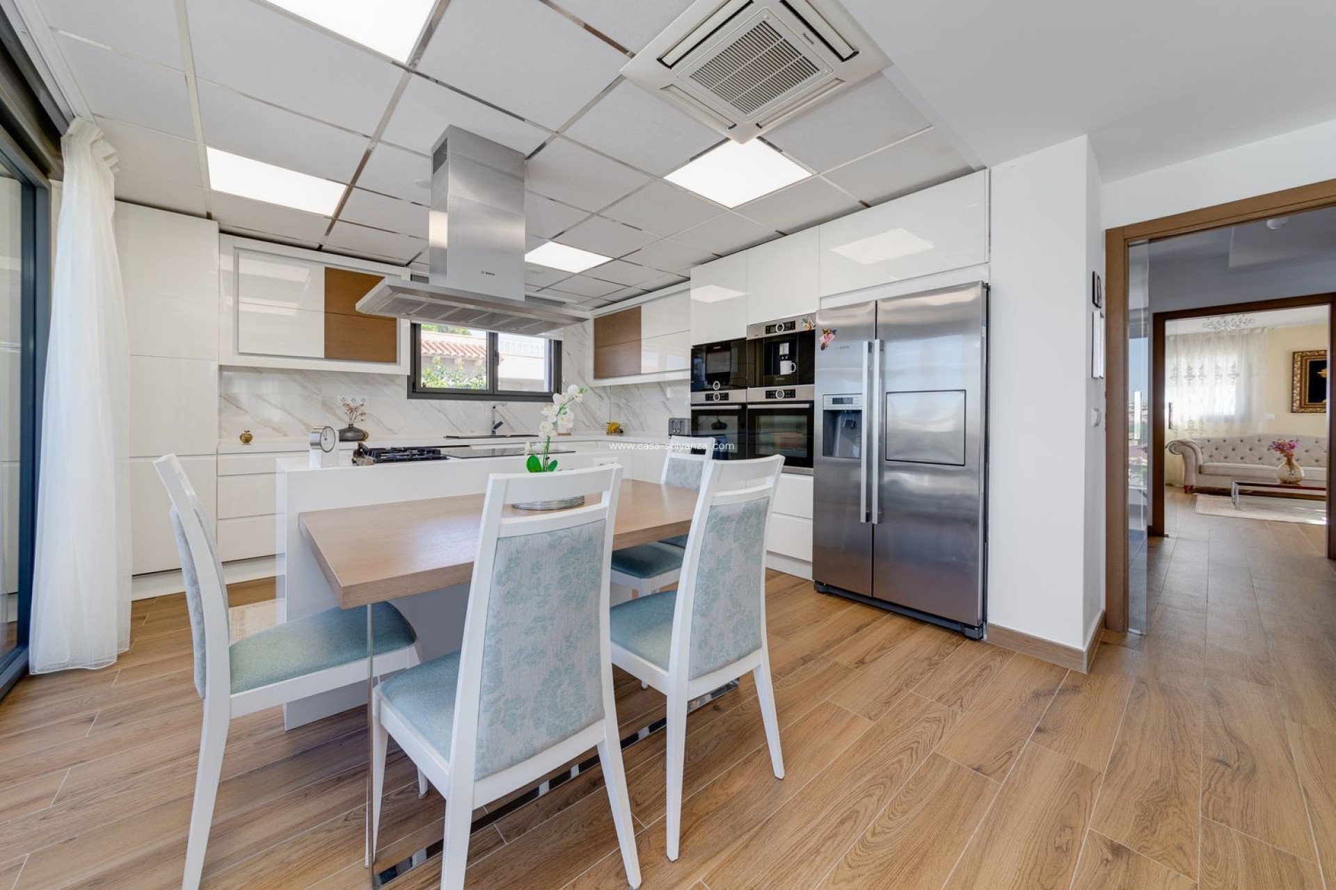 Herverkoop - Independent villa - Torrevieja