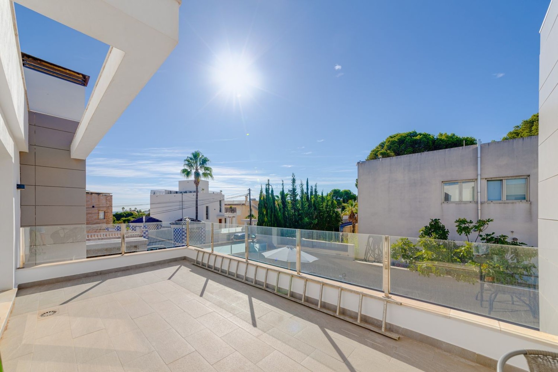 Herverkoop - Independent villa - Torrevieja