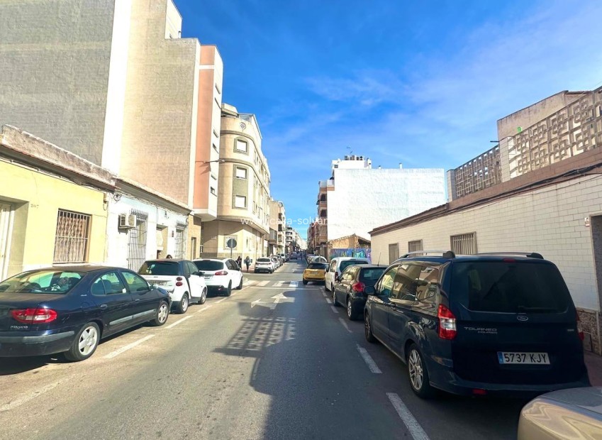 Herverkoop - Land - Torrevieja