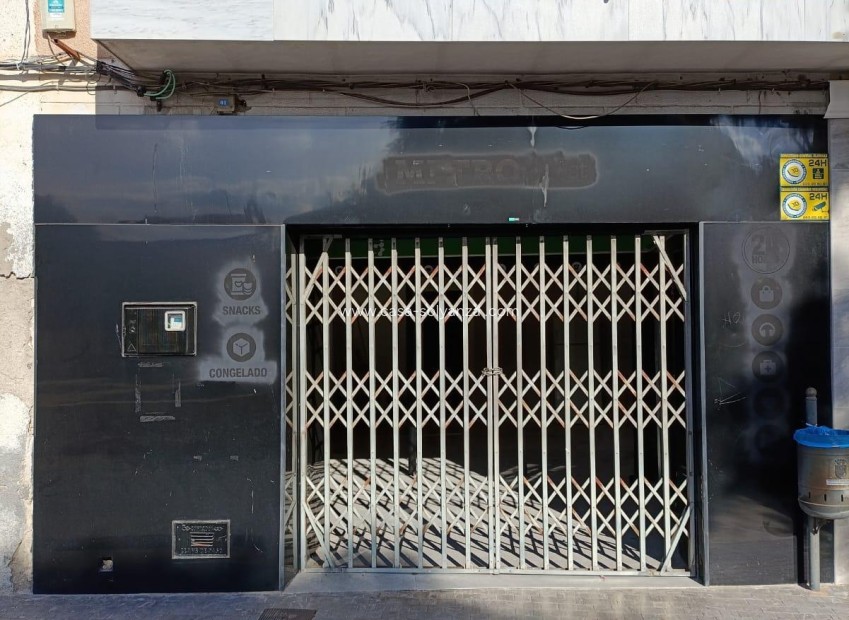 Herverkoop - Local - Benferri - PLAZA DE LA CONSTITUCION