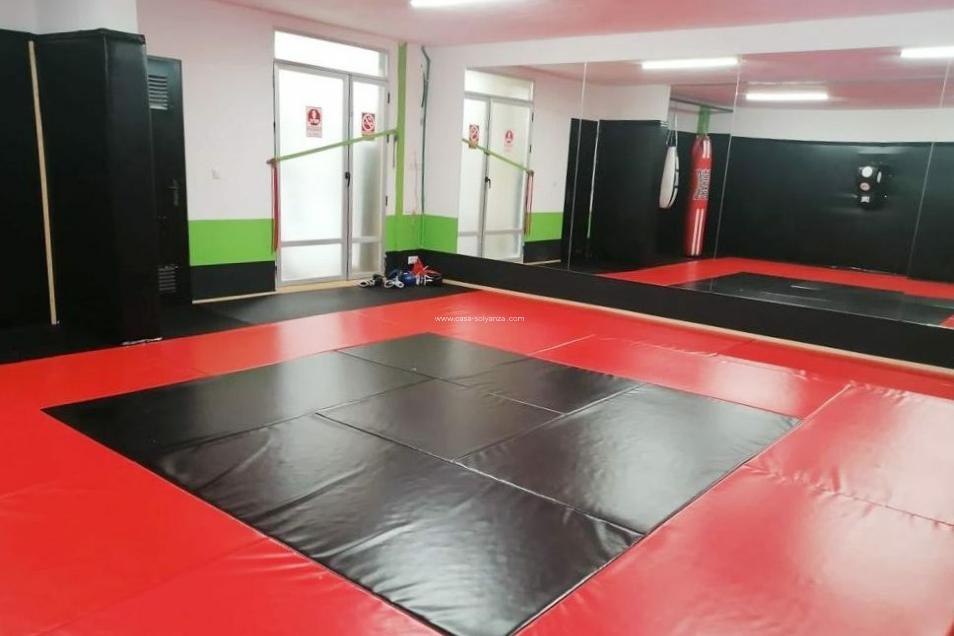 Herverkoop - Reclame - Almoradí - Inland