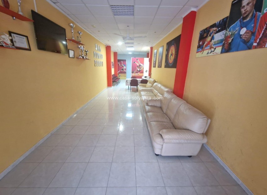 Herverkoop - Reclame - Torrevieja - Estacion Autobuses
