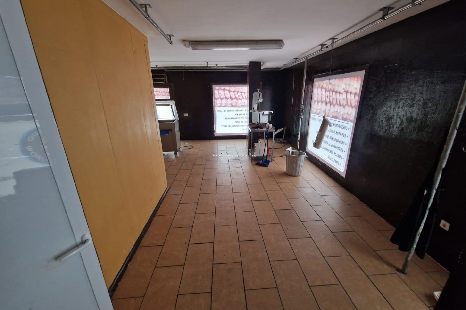 Herverkoop - Reclame - Torrevieja - Estacion Autobuses
