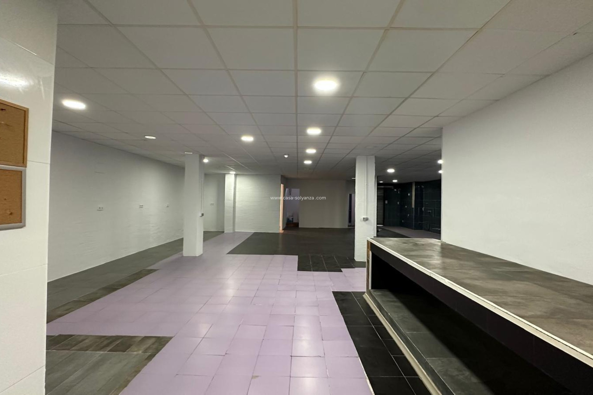 Herverkoop - Reclame - Torrevieja - Paseo Maritimo