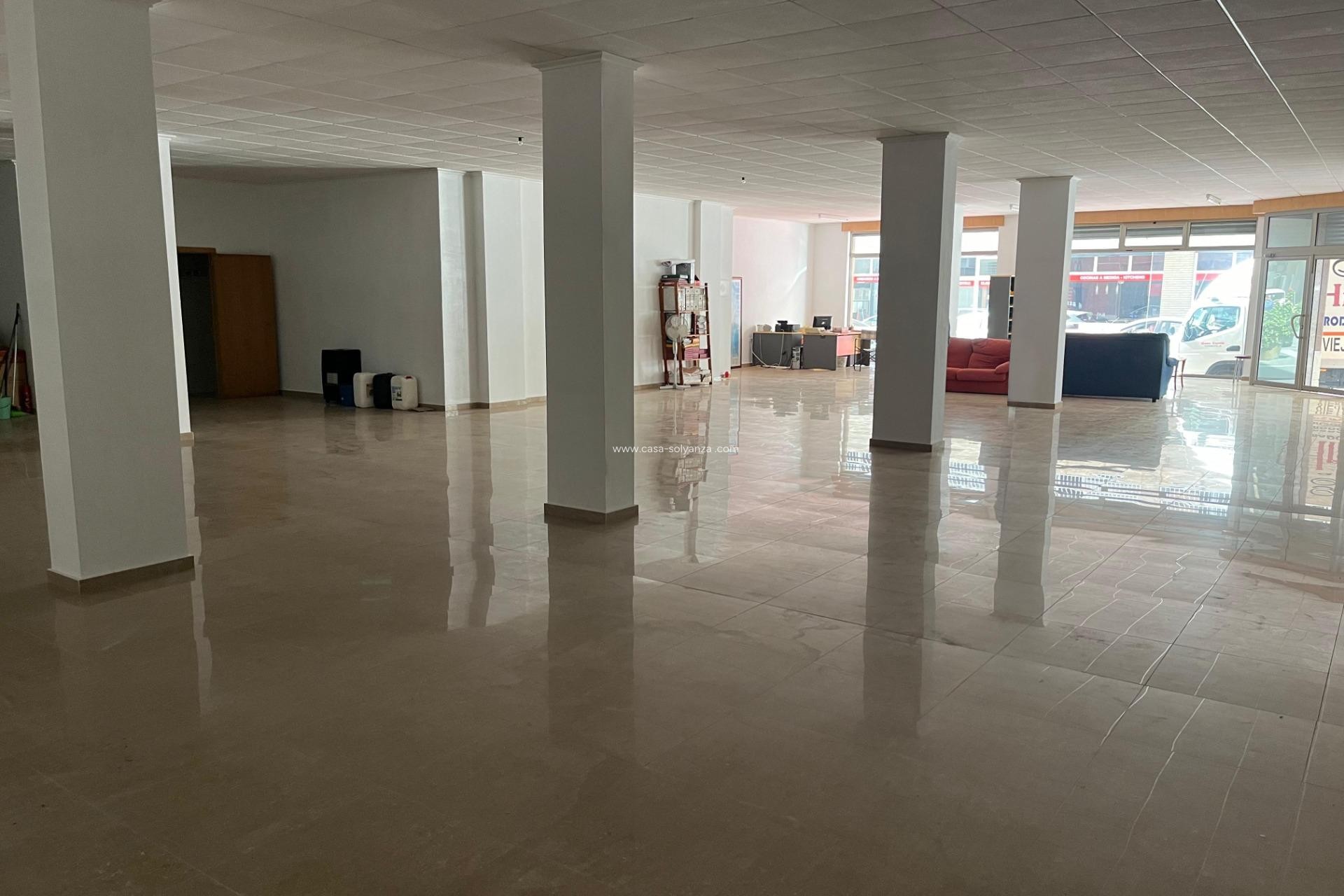 Herverkoop - Reclame - Torrevieja - Playa de los Locos