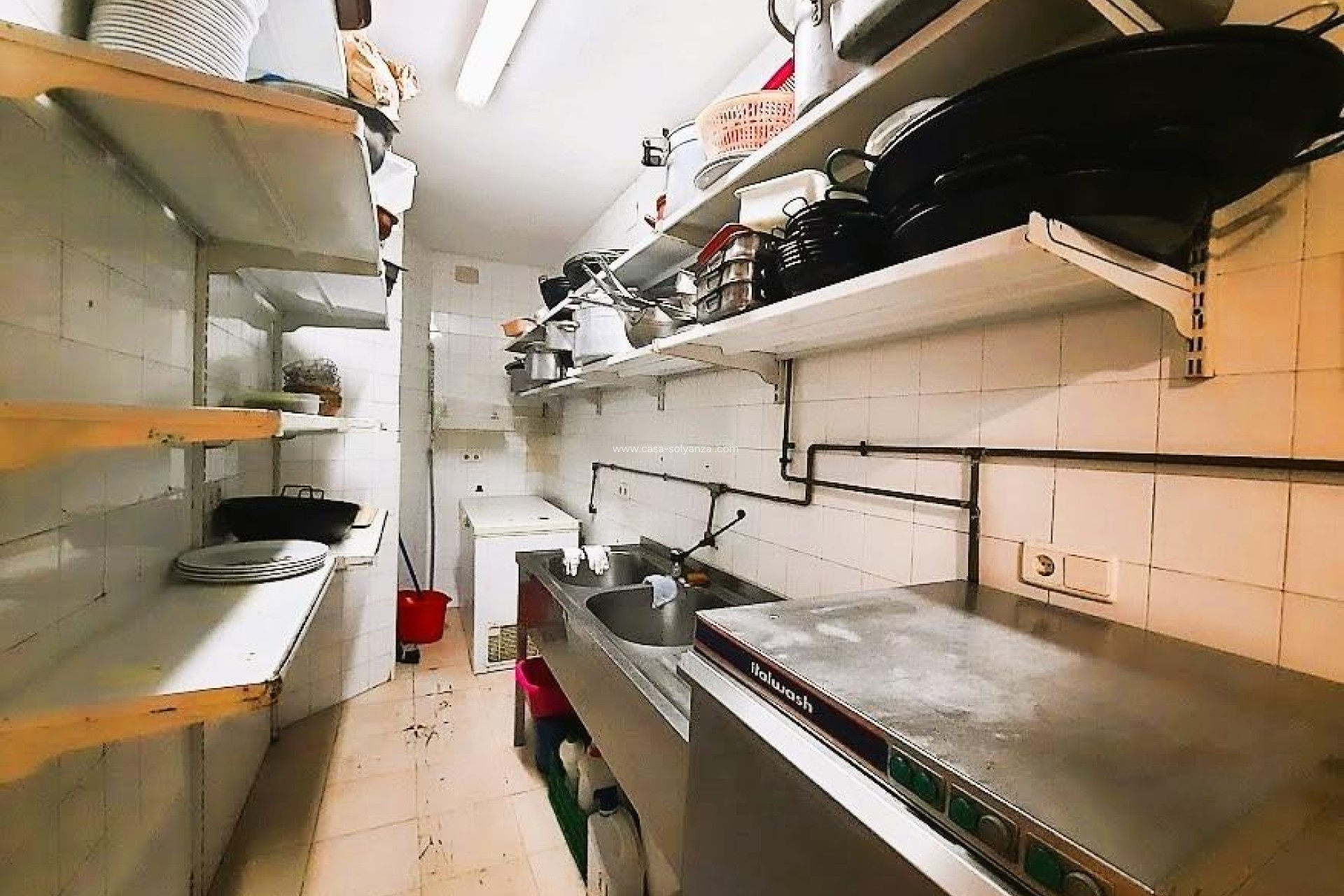 Herverkoop - Reclame - Torrevieja - Playa De Los Naufragos