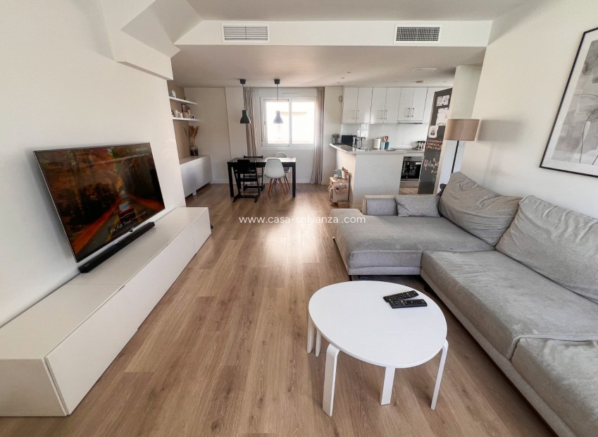 Herverkoop - Semi-Detached Villa - Torrevieja