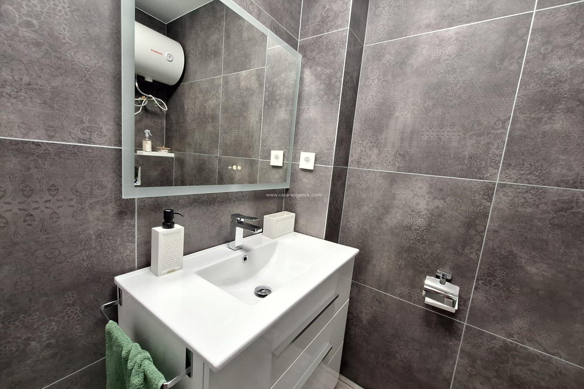 Herverkoop - Studio - Torrevieja - Torretas