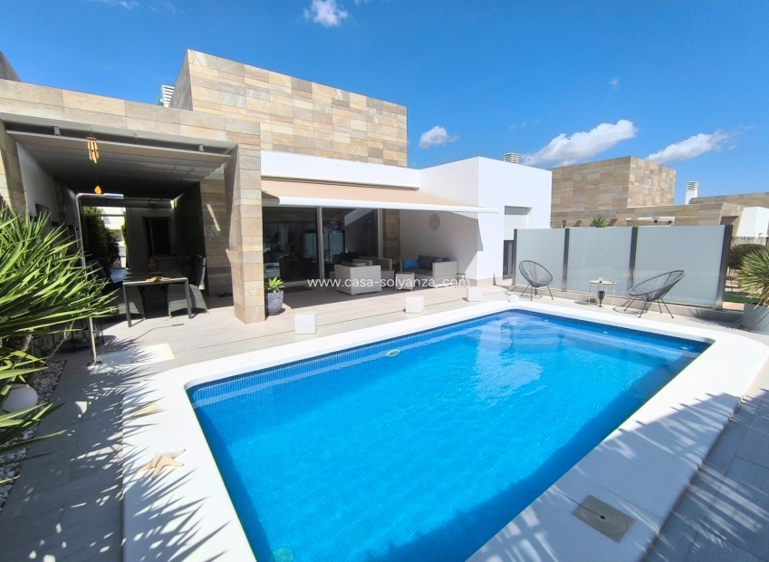 Herverkoop - Villa - Algorfa