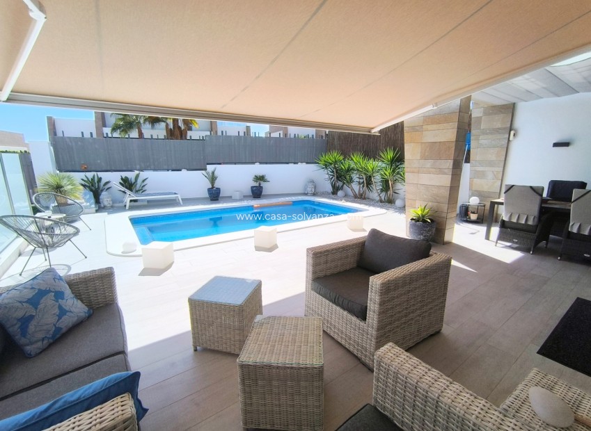 Herverkoop - Villa - Algorfa