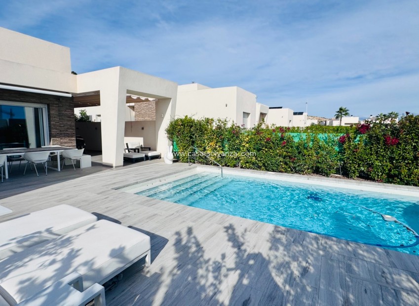 Herverkoop - Villa - Algorfa