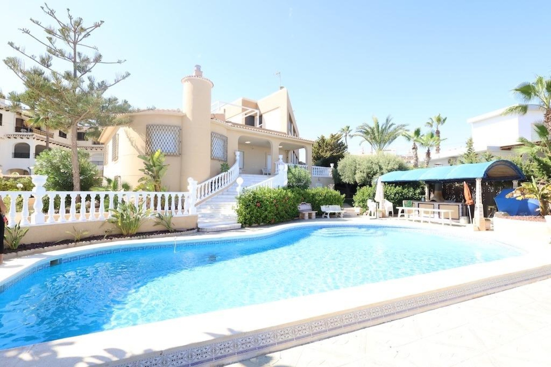 Herverkoop - Villa - Cabo Roig - MUY CERCA DE LA PLAYA