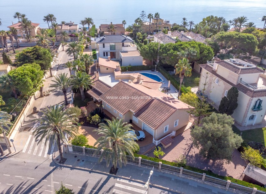 Herverkoop - Villa - Cabo Roig - MUY CERCA DE LA PLAYA