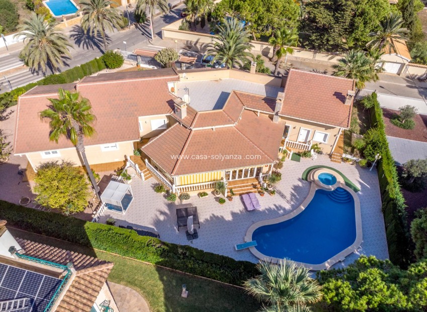 Herverkoop - Villa - Cabo Roig - MUY CERCA DE LA PLAYA