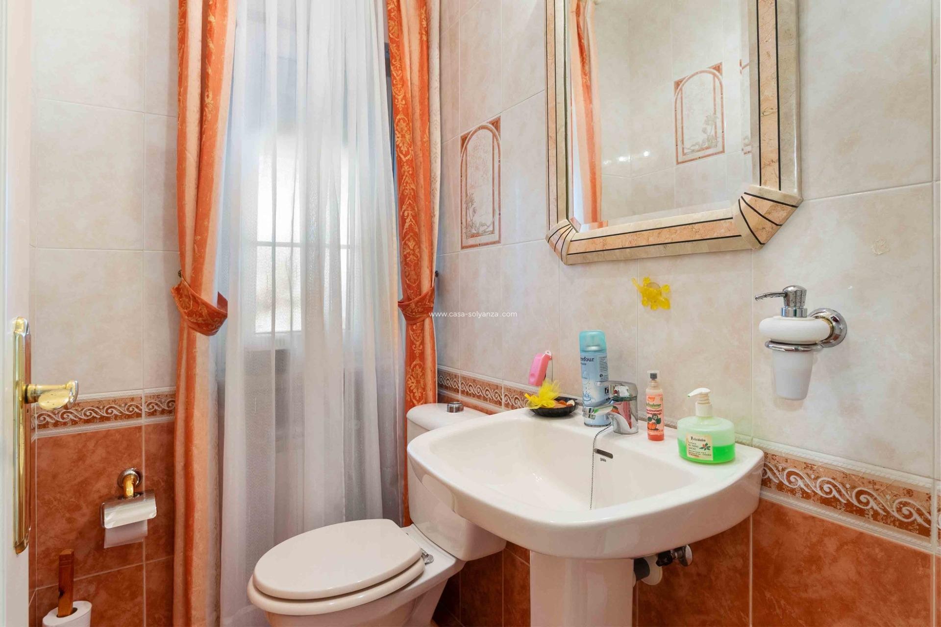 Herverkoop - Villa - Cabo Roig - MUY CERCA DE LA PLAYA