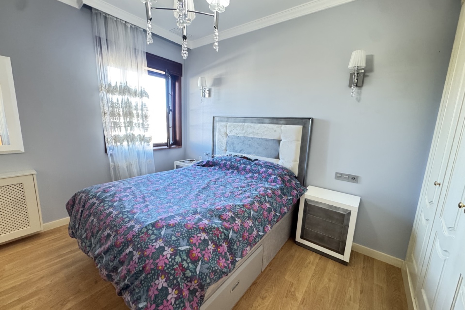 Herverkoop - Villa - Cabo Roig