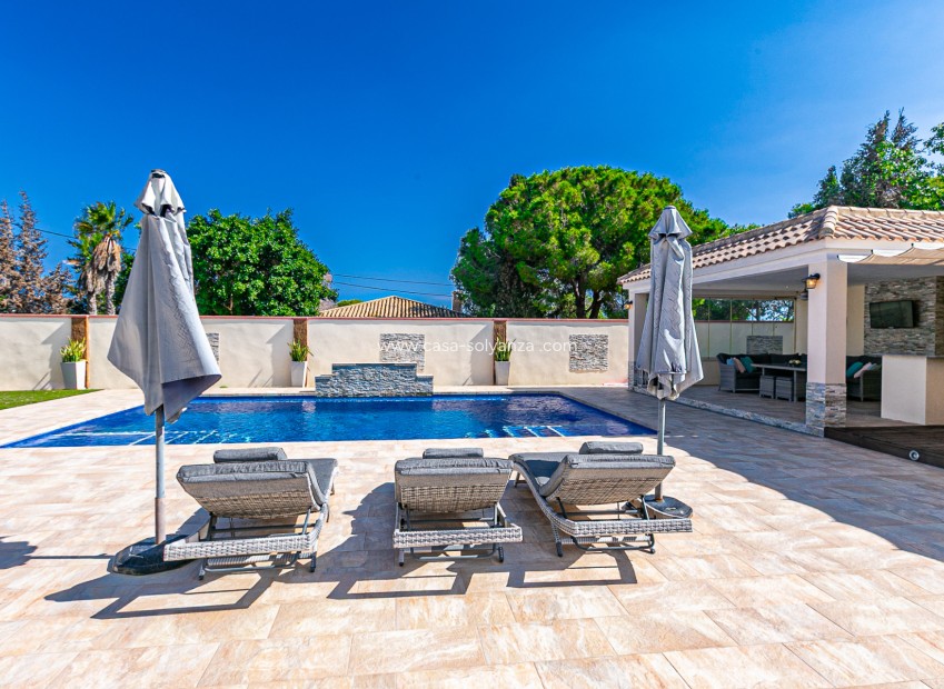 Herverkoop - Villa - Campoamor - Lomas de Don Juan