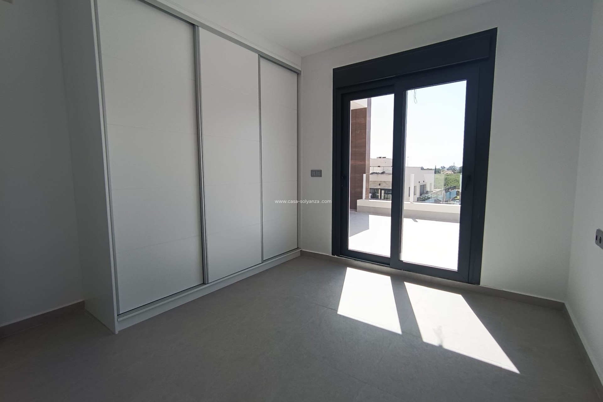 Herverkoop - Villa - Daya Nueva