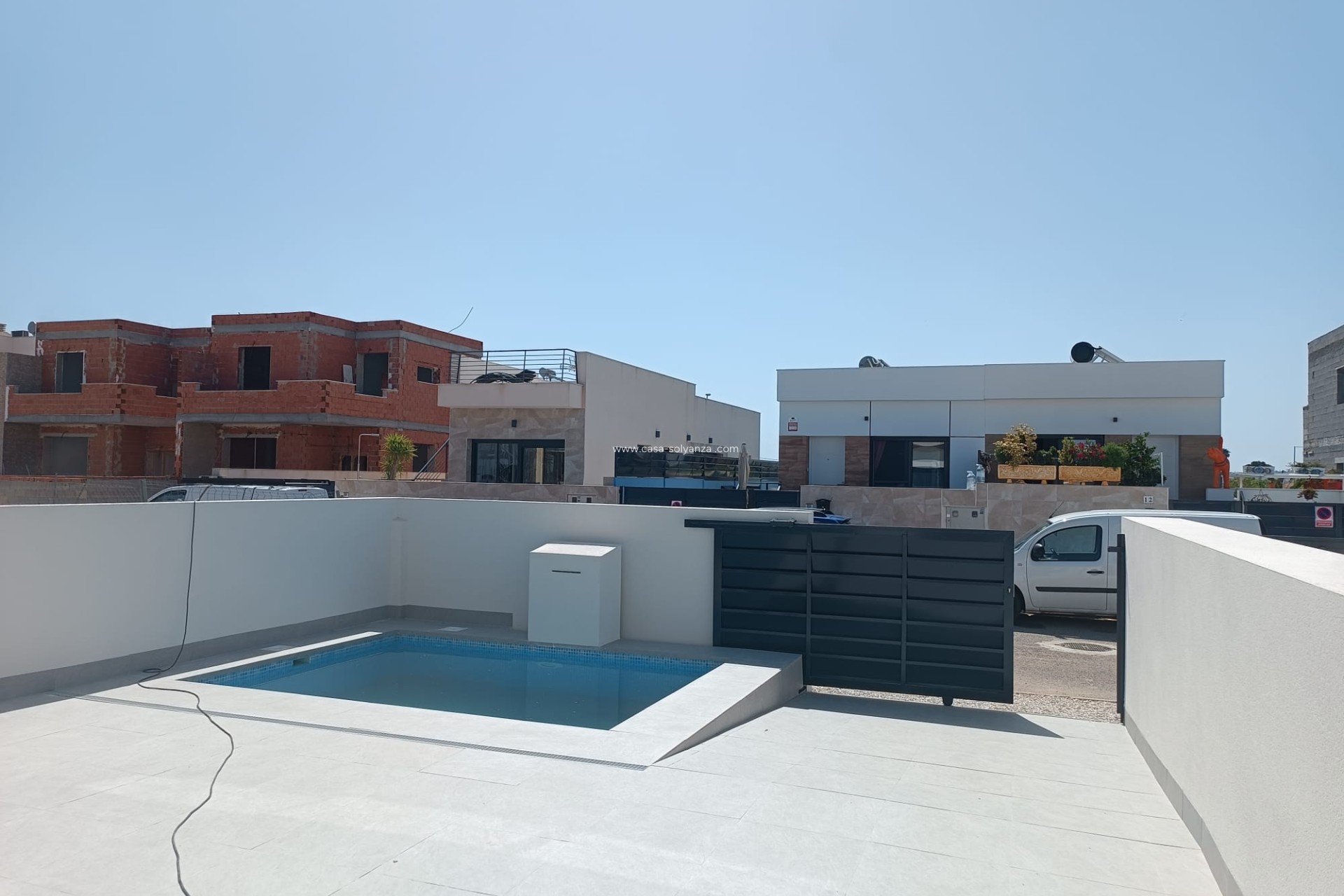 Herverkoop - Villa - Daya Nueva